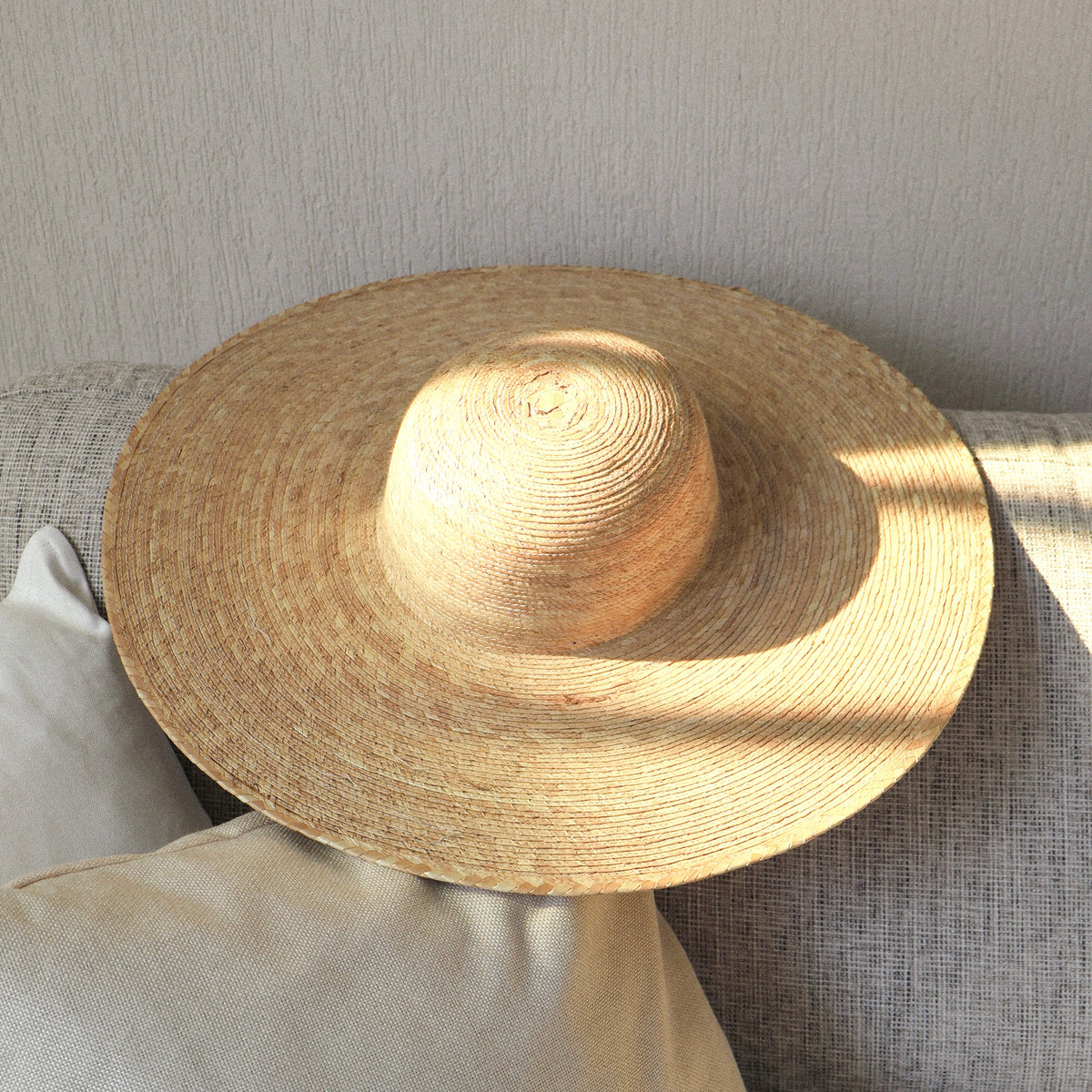 Romina Hat