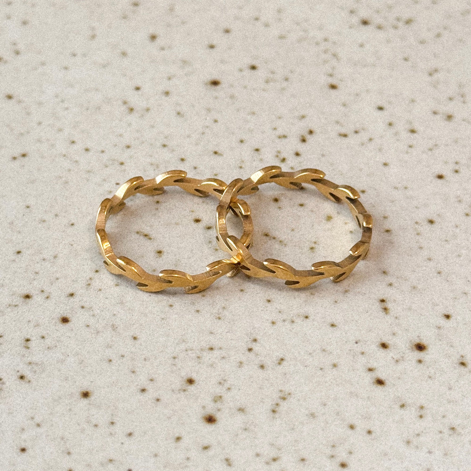 Anillo Olga