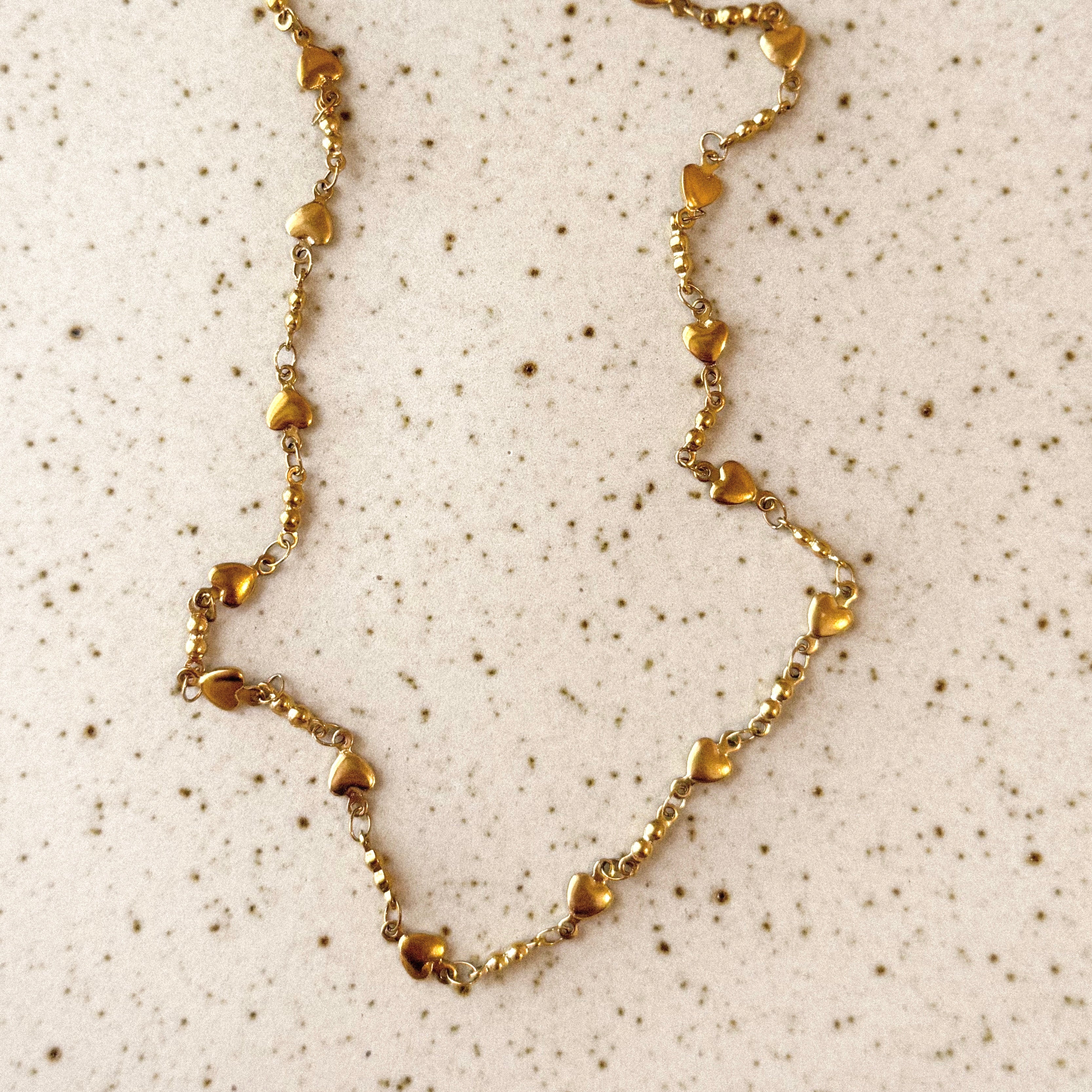 Collar Lari