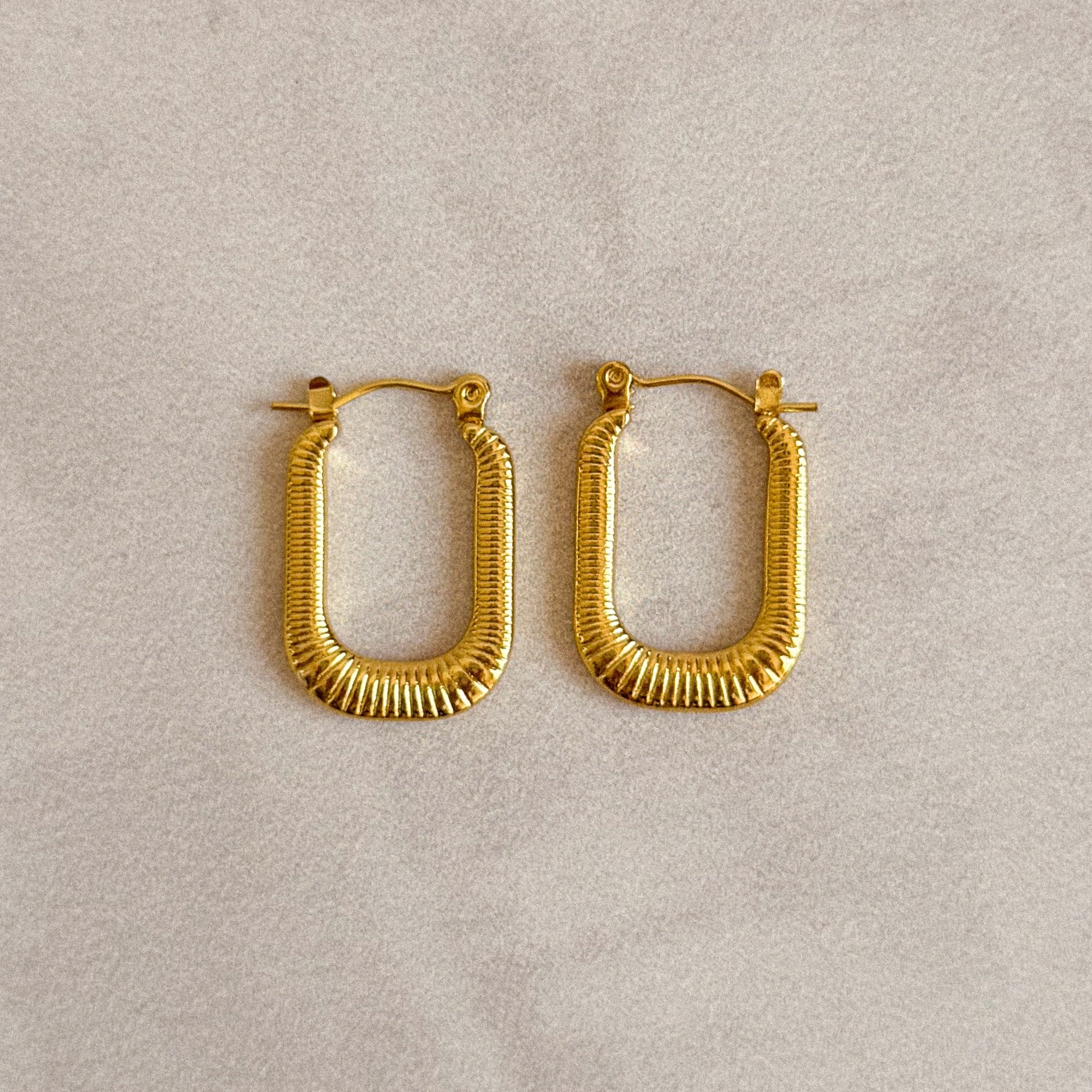 Aretes Line