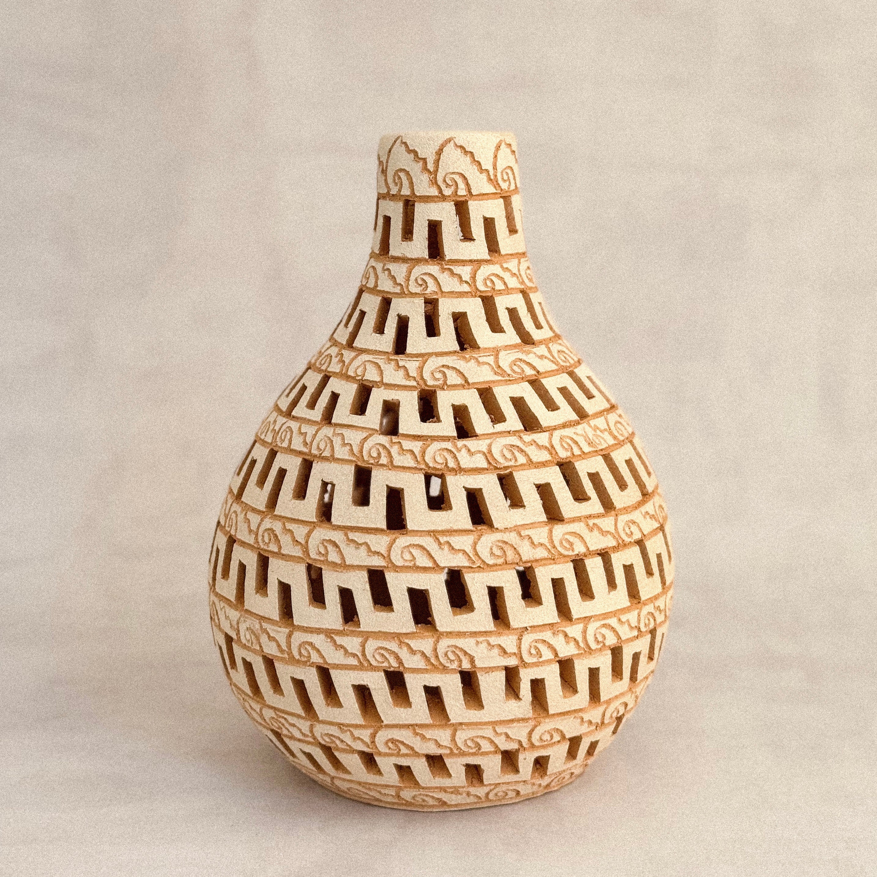 Oaxa Vase