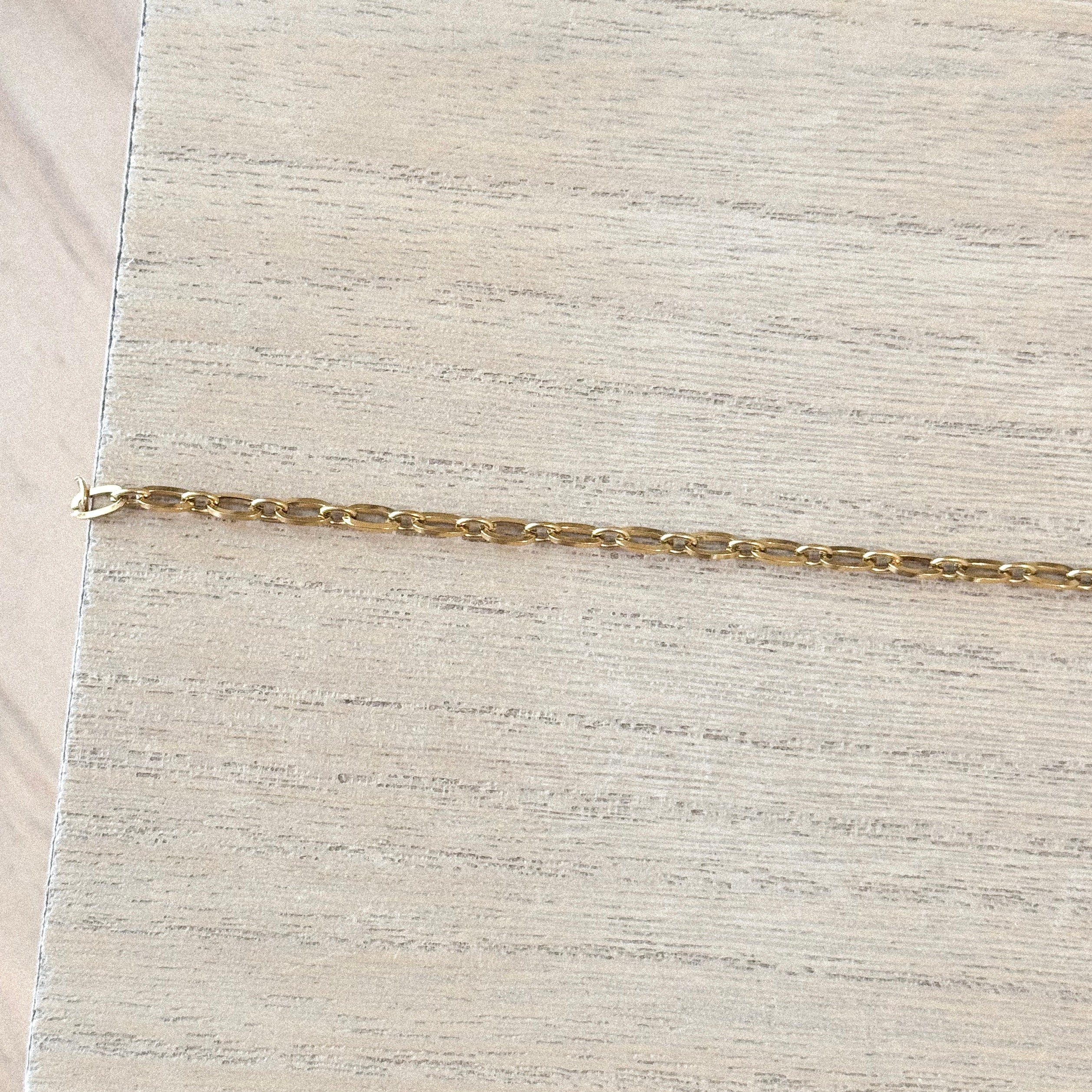 Brazalete Santa Lucía